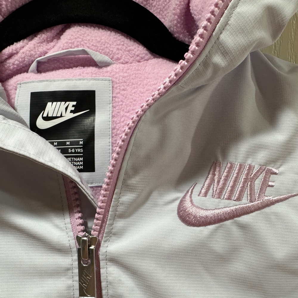 Nike Kids Jacket - Picture 2 of 4